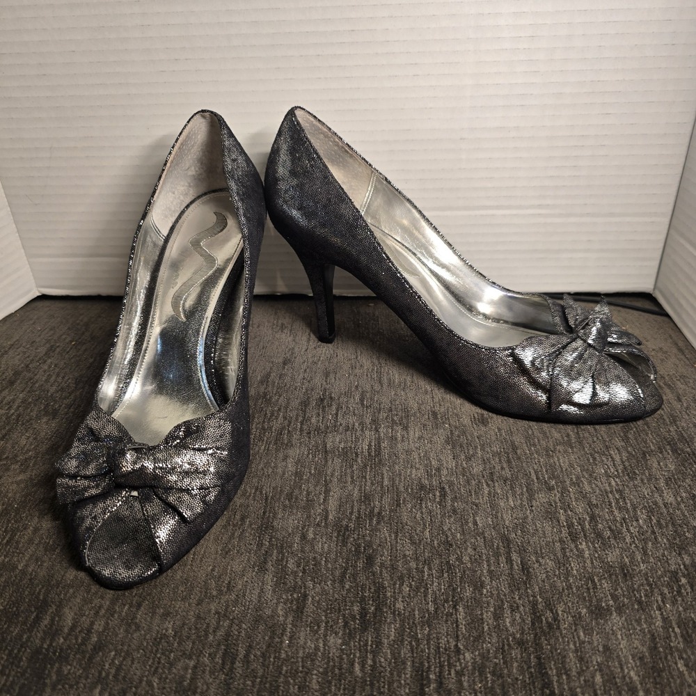 Nina Pumps Peep Toe Size 9.5M Silver & Black Formal Sparkle Bow Heels